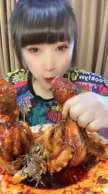 小瓜妹吃八爪鱼的视频在线观看,味蕾冒险之旅！