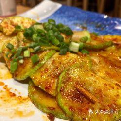 三月瓜如何烤着吃视频,家常烤瓜新体验